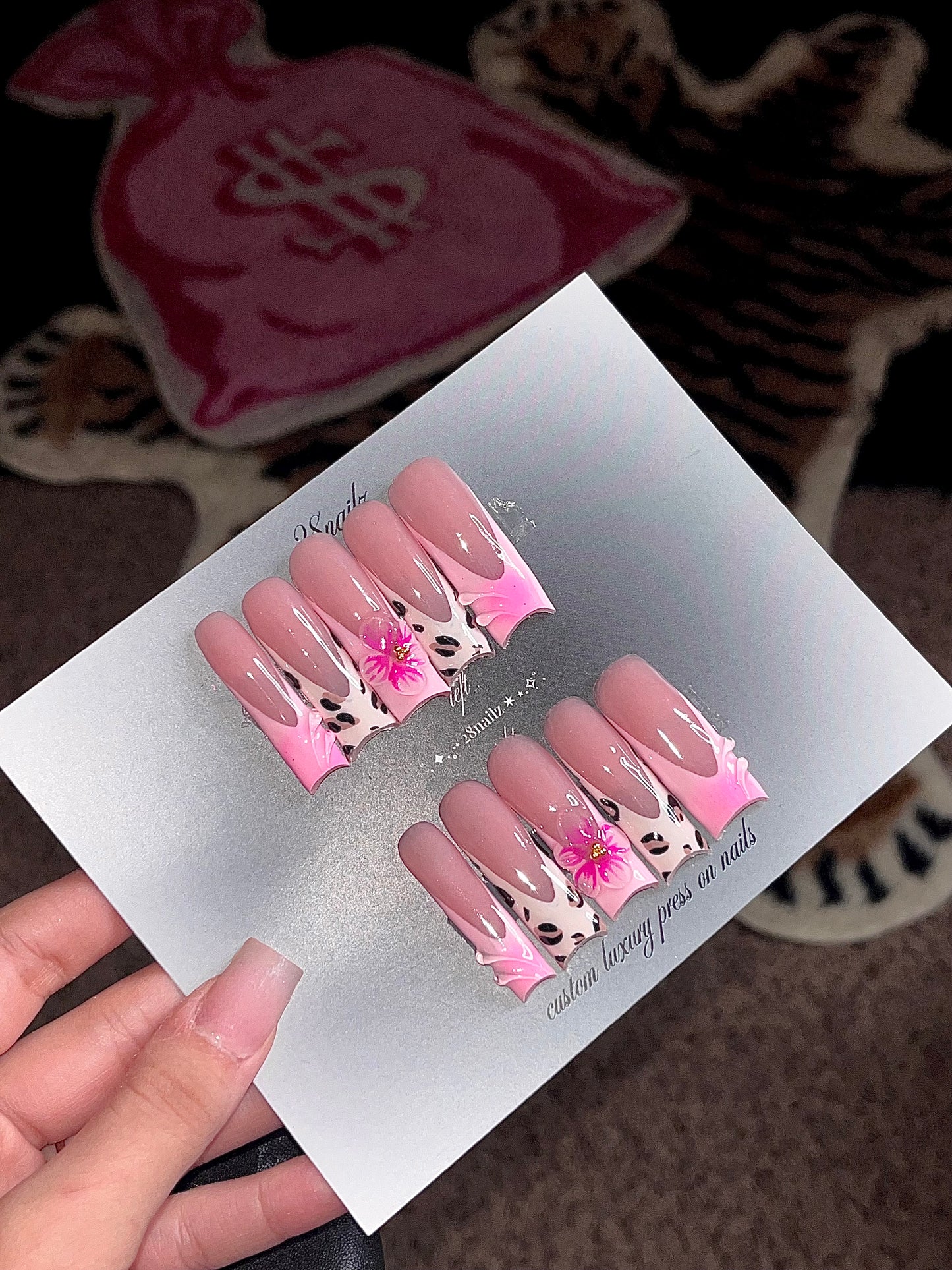 PRESSONZ “PINKPRINT”