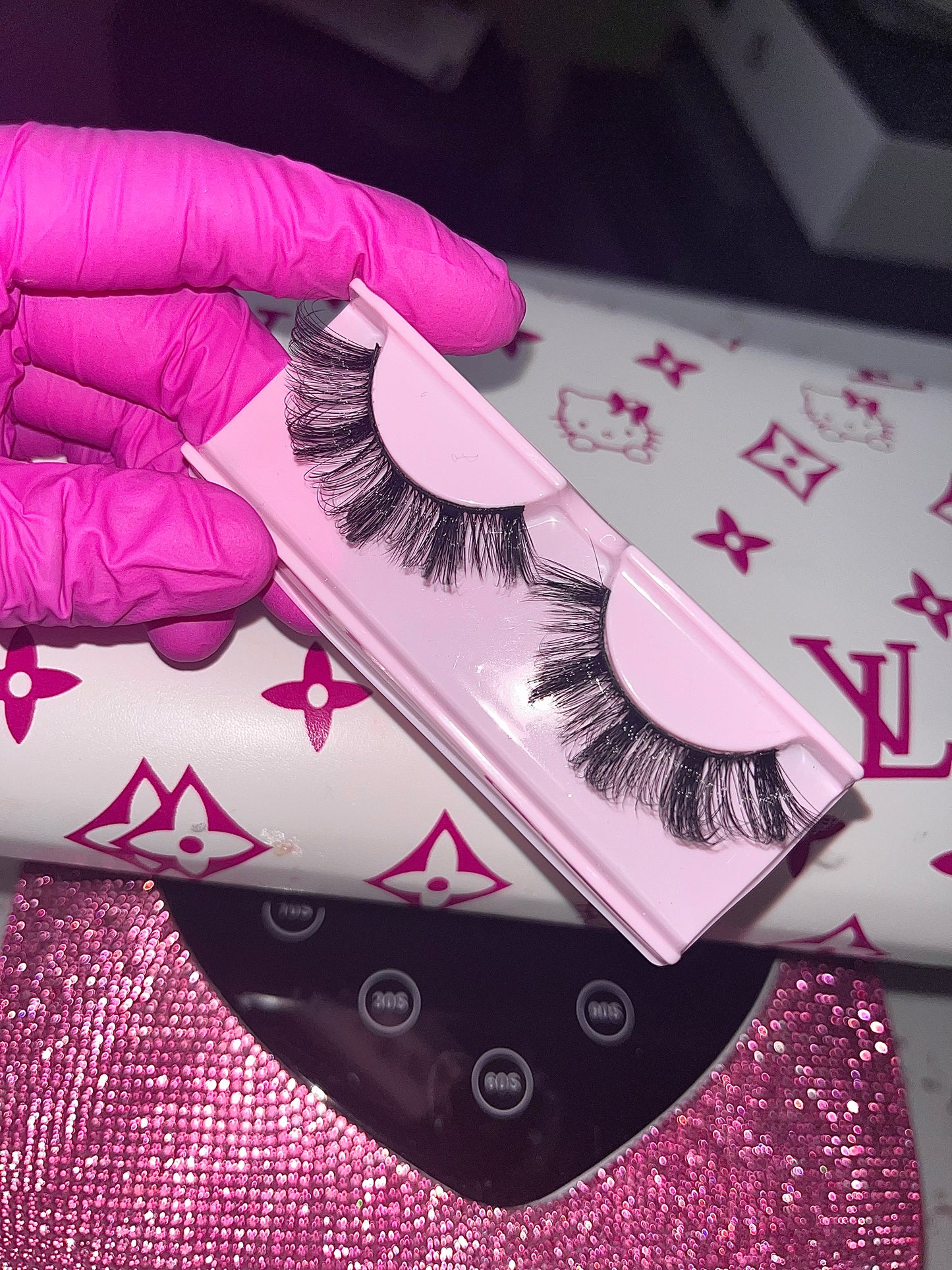 “ONE LOVE” LASHEZ