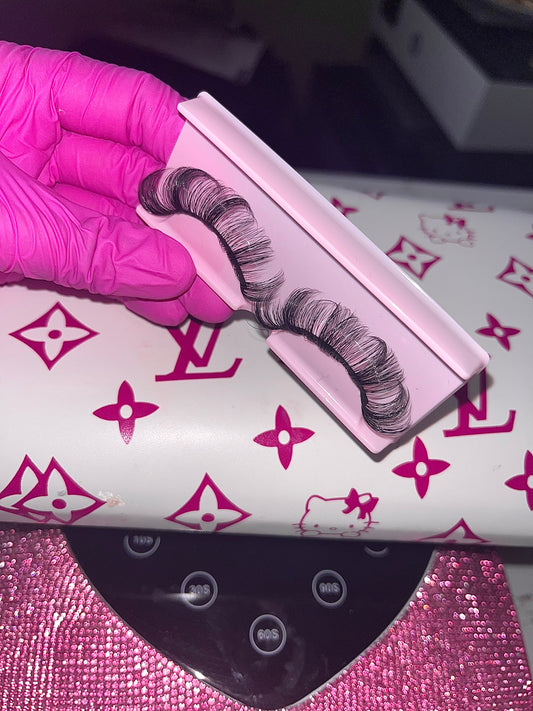 “ONE LOVE” LASHEZ