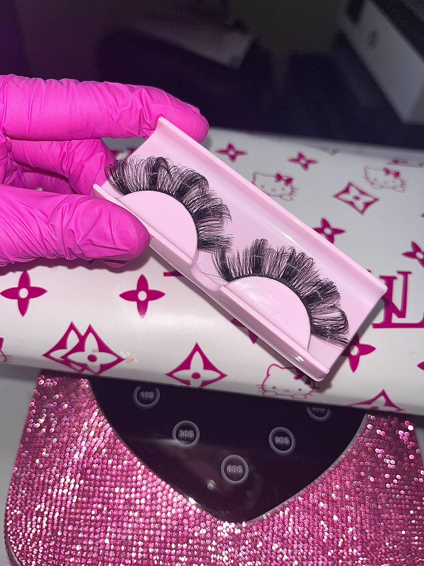 “ONE LOVE” LASHEZ