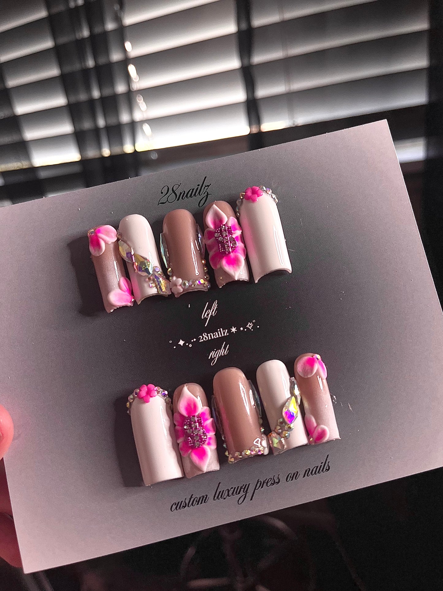 PRESSONZ STYLE “LUXE”